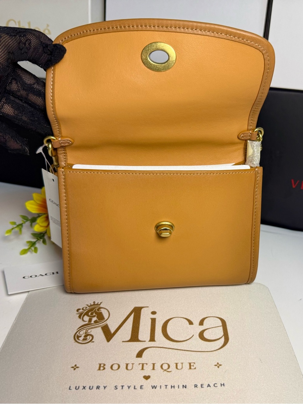 🆕COACH Caramel Leather Turnlock Crossbody - Picture 13 of 17